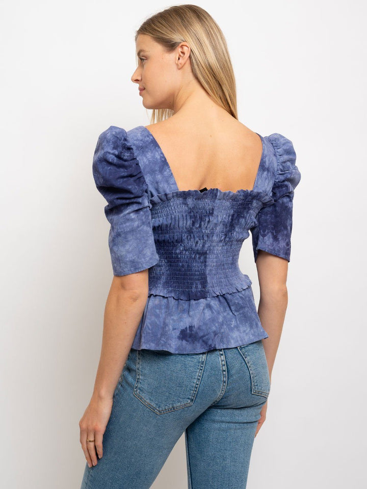 WOMAN'S SHORT SLEEVE TIE-DYE SQUARE NECK SMOCKING TOP