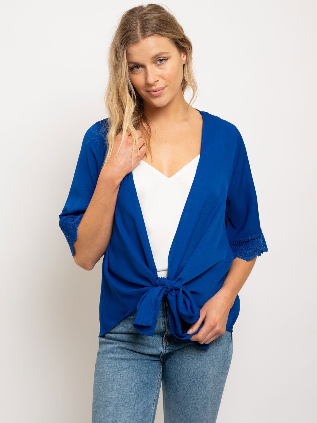 WOMEN'S FRONT TIE CROCHET TOP