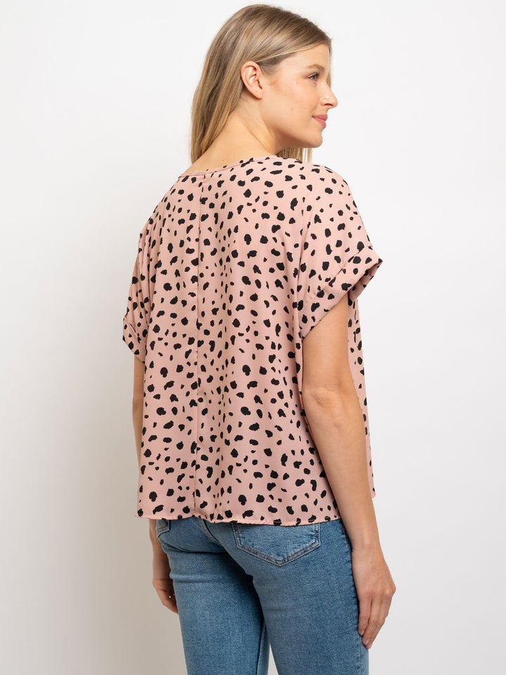 WOMEN'S ANIMAL PRINT SIDE TIE SHORT SLEEVE TOP