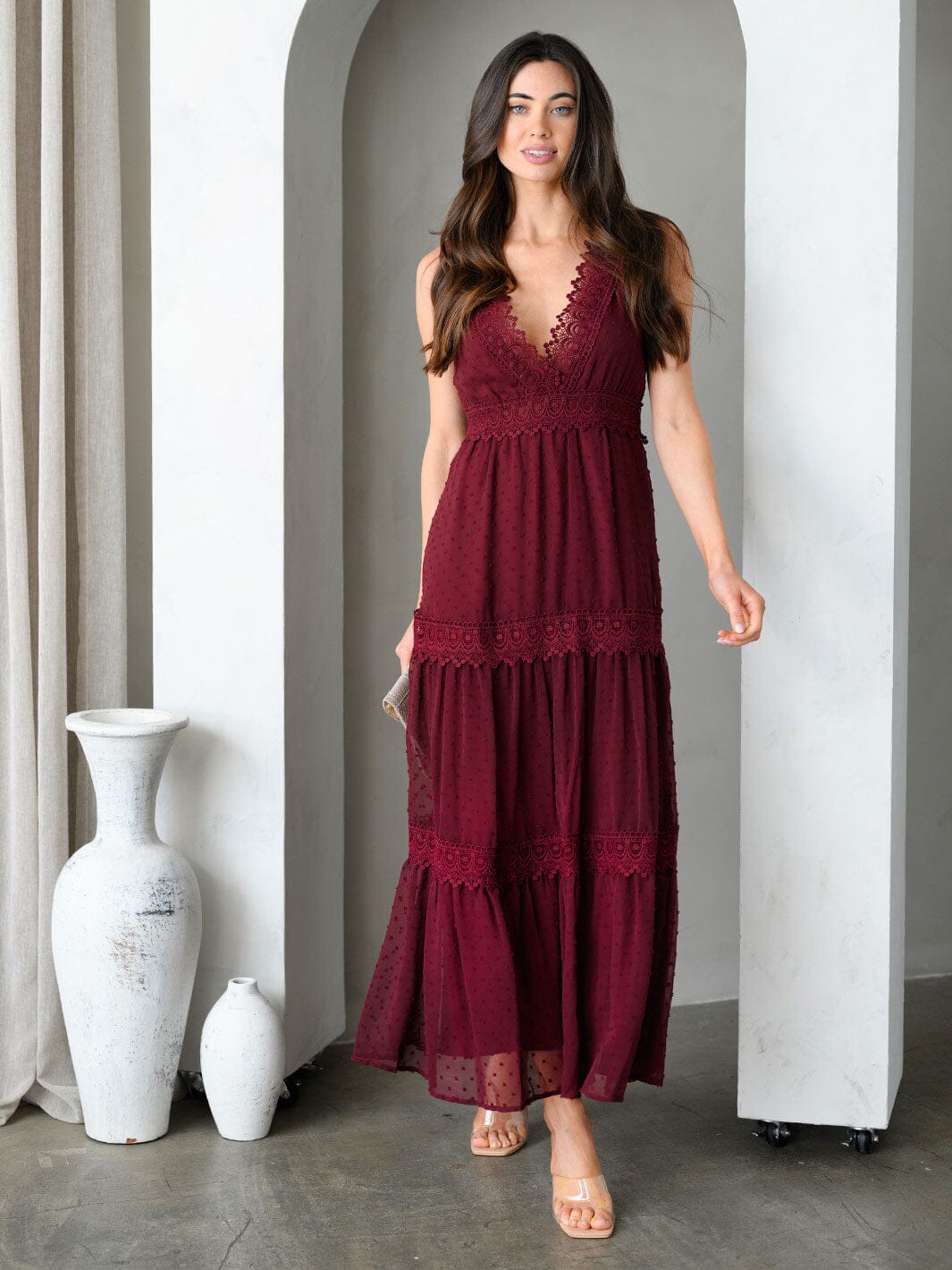 WOMEN'S SLEEVELESS V-NECK TIERED SWISS DOTS MAXI DRESS