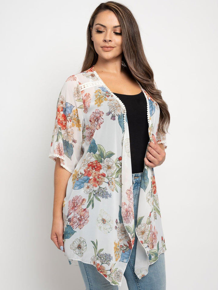 PLUS SIZE FLORAL SHORT SLEEVE KIMONO