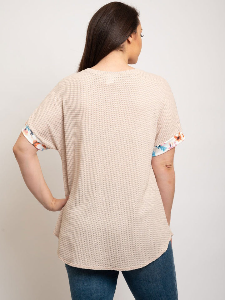 PLUS SIZE STAR PRINT TOP