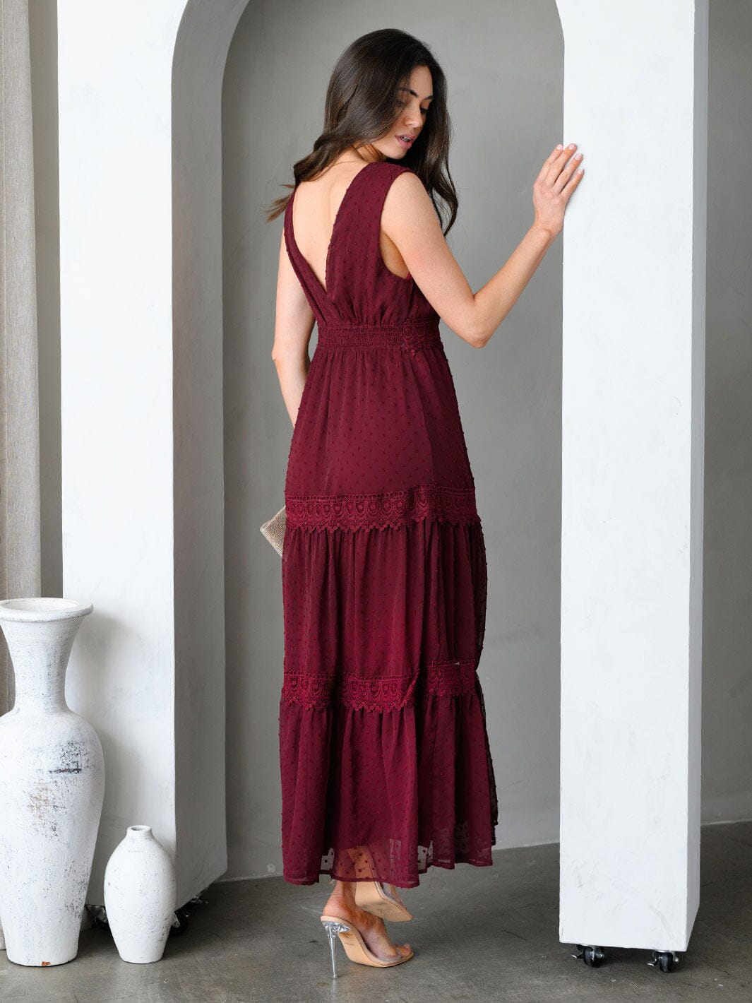 WOMEN'S SLEEVELESS V-NECK TIERED SWISS DOTS MAXI DRESS