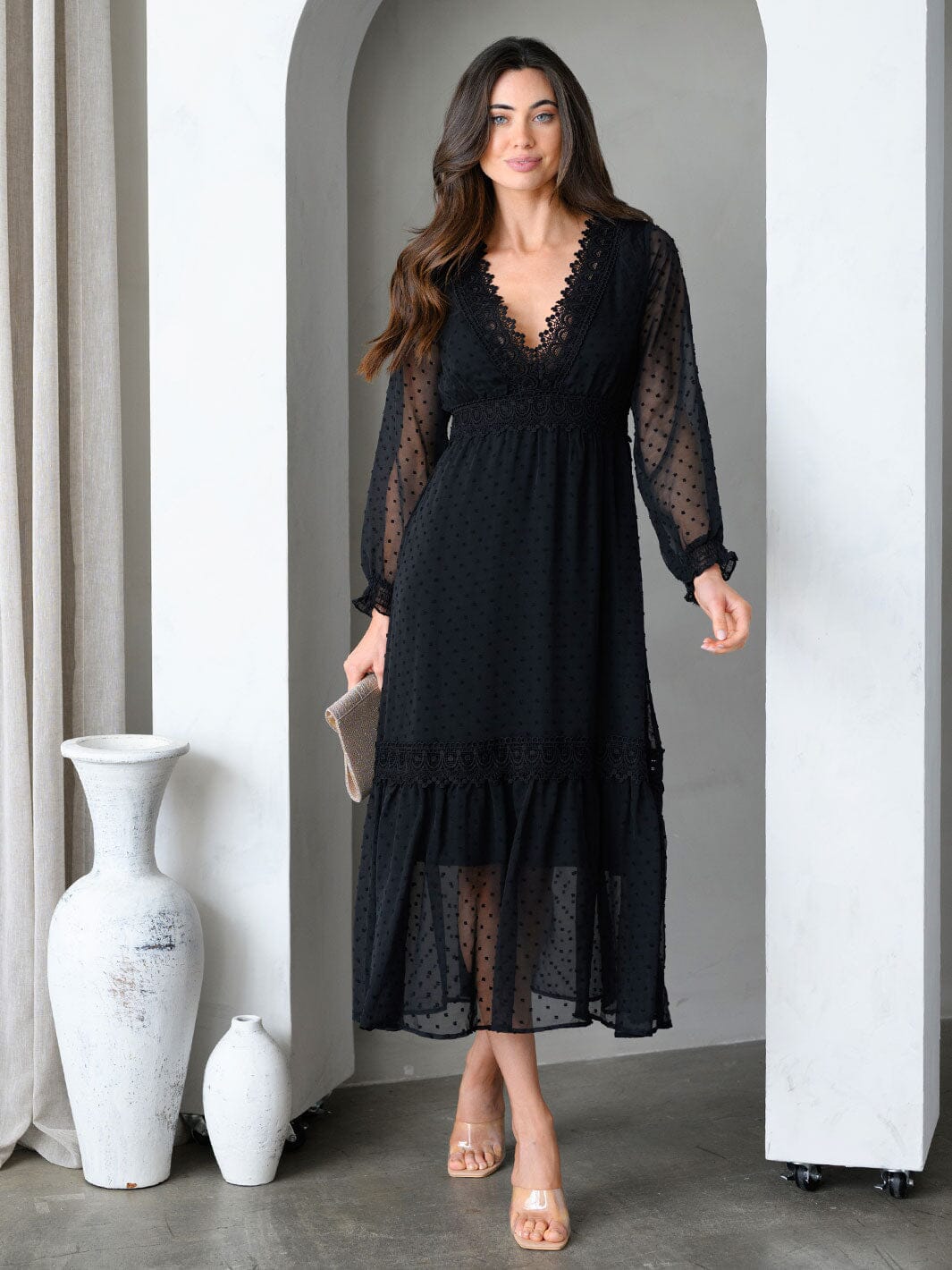 WOMEN'S LONG SLEEVE V-NECK TIERED SWISS DOTS MIDI DRESS