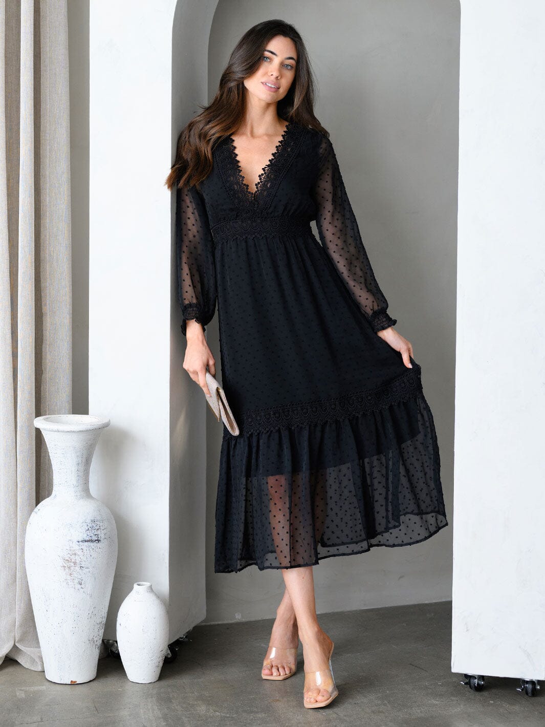 WOMEN'S LONG SLEEVE V-NECK TIERED SWISS DOTS MIDI DRESS