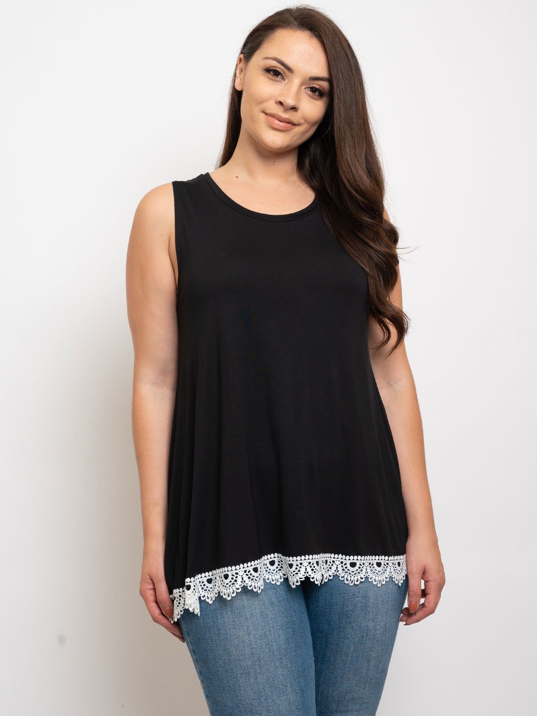 PLUS SIZE SLEEVELESS CROCHET DETAIL TOP