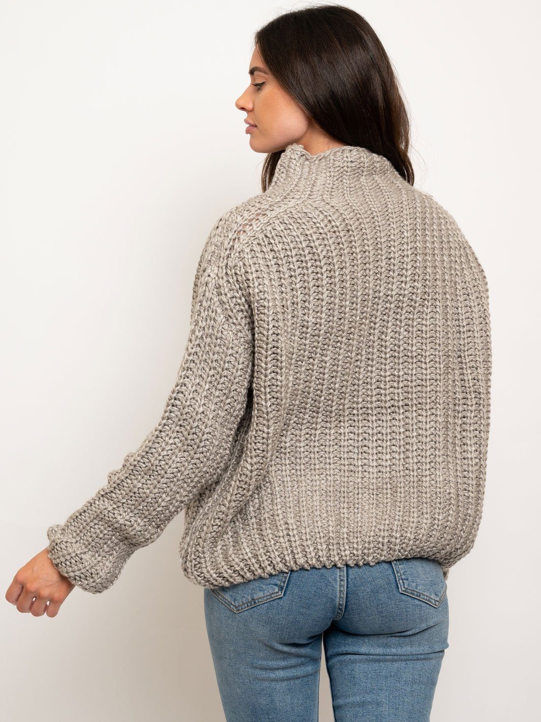 WOMEN'S COWL NECK SWEATER