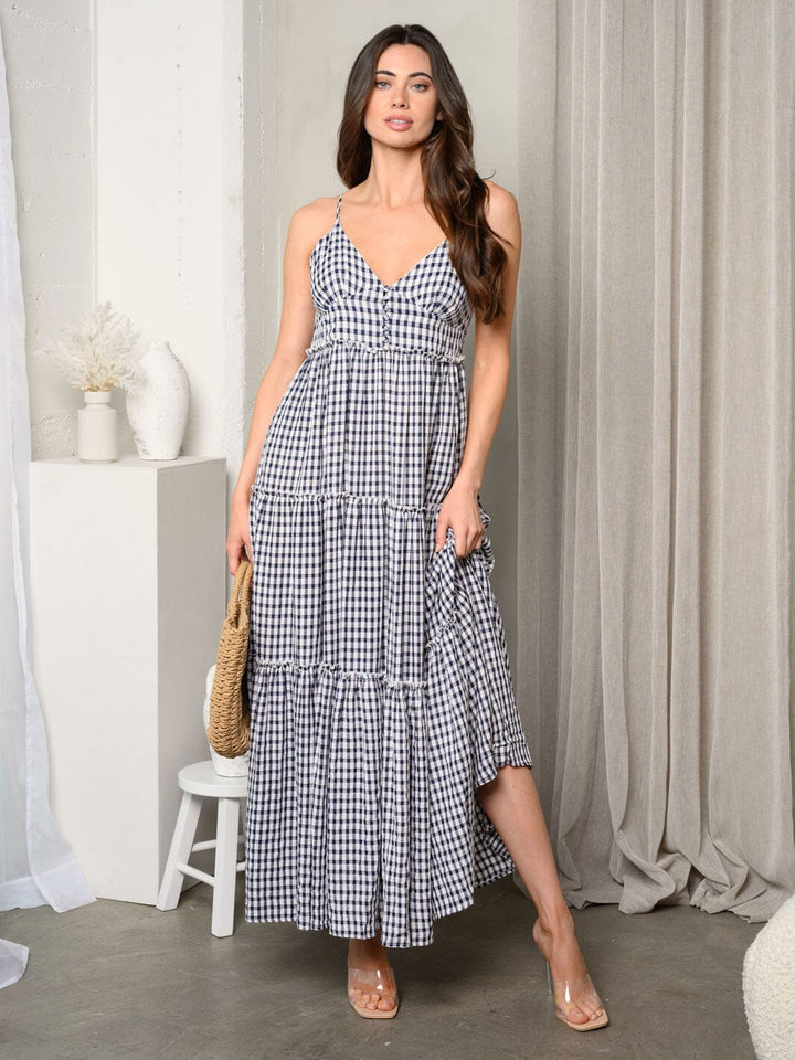 WOMEN'S SLEEVELESS V-NECK SMOCK TIERED PLAID MAXI DRESS