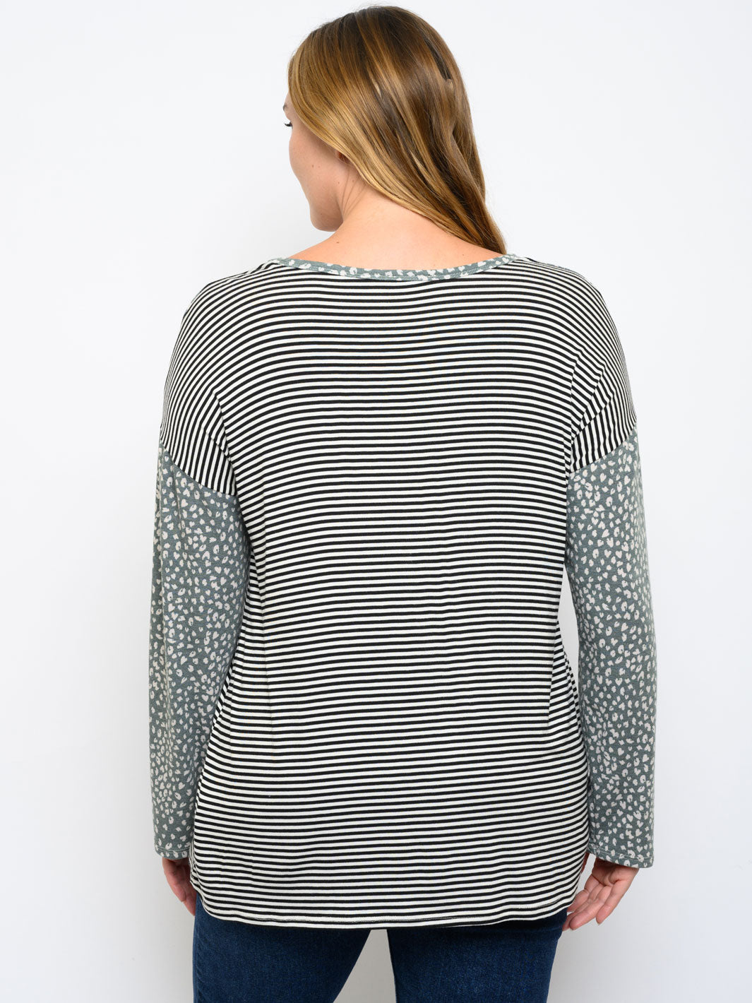 PLUS SIZE LONG SLEEVE MULTI PRINT TOP