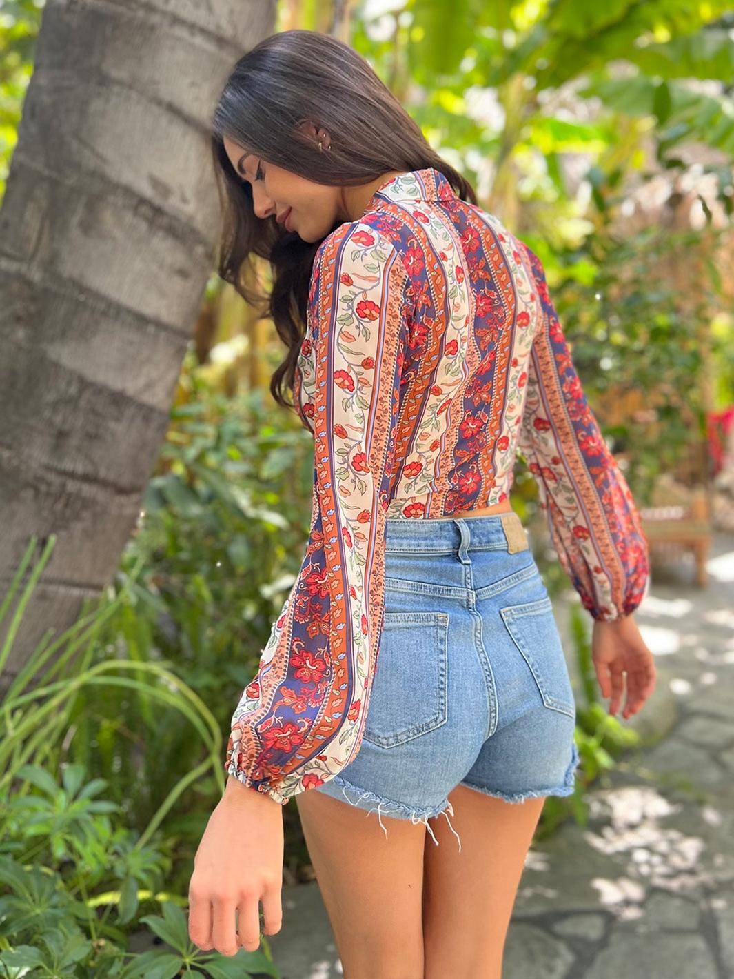 WOMEN'S LONG SLEEVE FLORAL PRINT FRONT TIE TOP