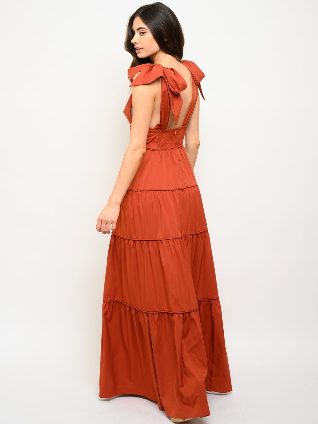 WOMEN'S TIERED PIPING MAXI DRESS