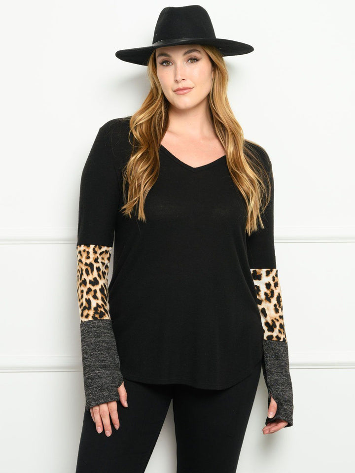 PLUS SIZE CONTRAST LONG SLEEVE TOP