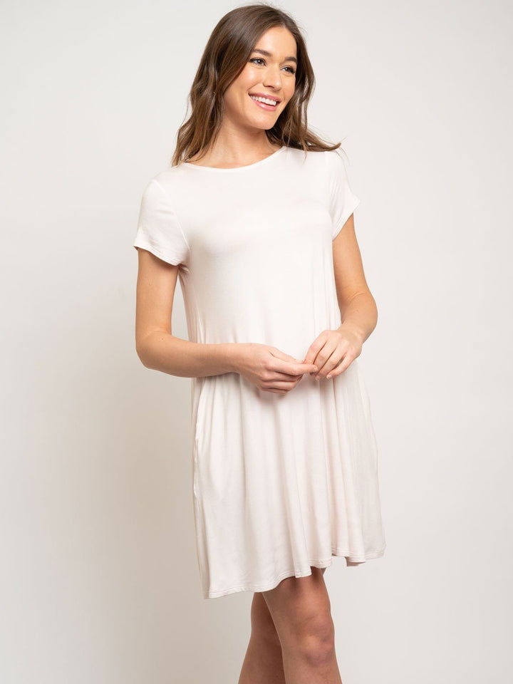 WOMEN'S SOLID TRAPEZE POCKET DRESS