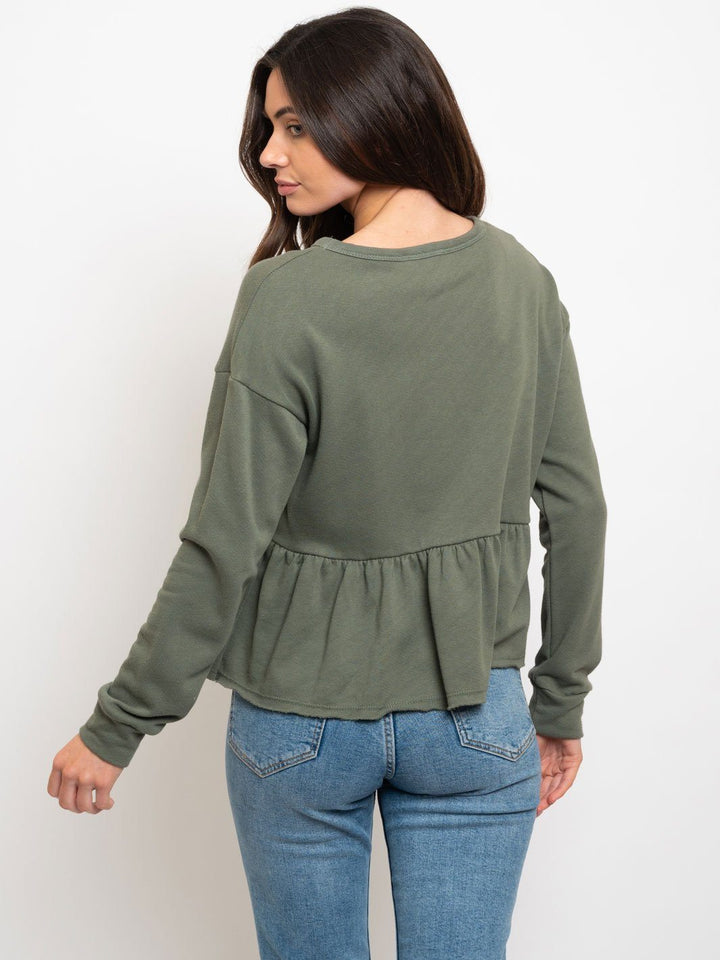 WOMEN'S RUFFLE BOTTON SWEATSHIRT