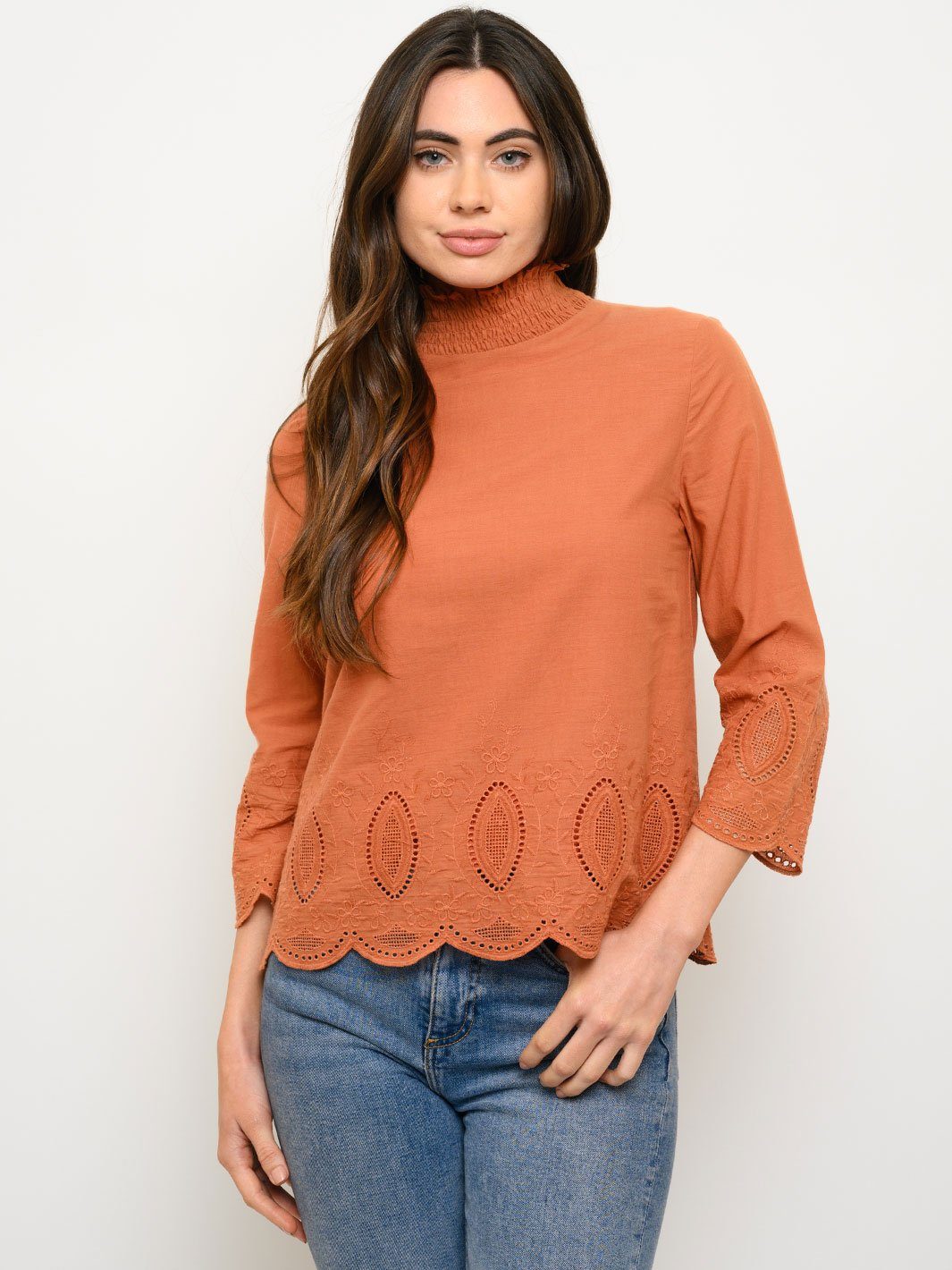 WOMEN'S EYELET CROCHET SMOCKING DETAIL TOP