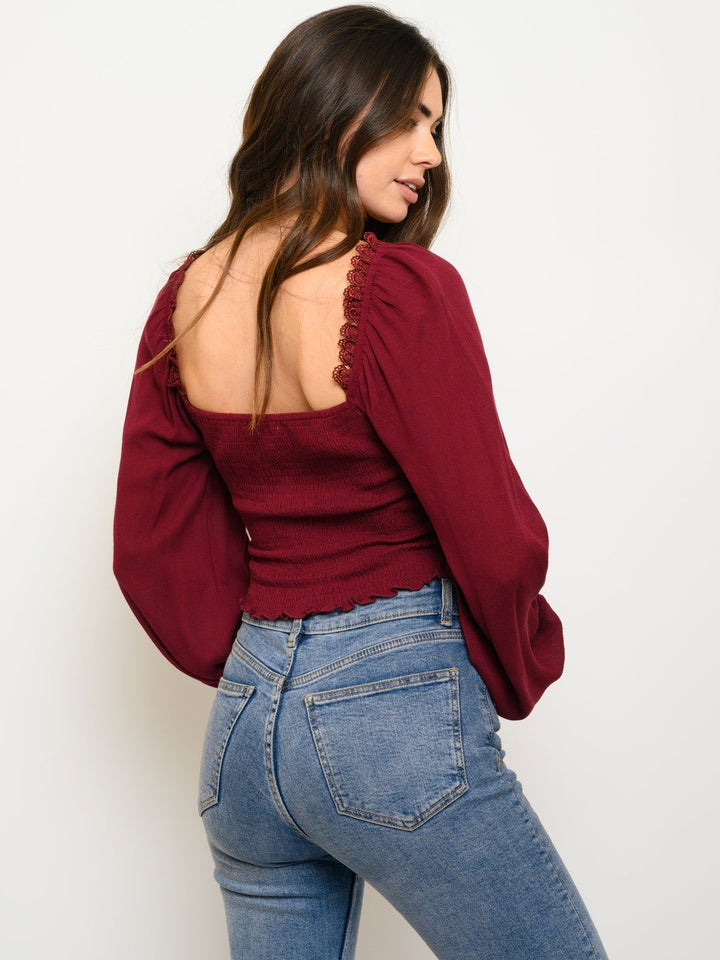 WOMEN'S LONG SLEEVE SMOCKING LACE DETAIL CROP TOP