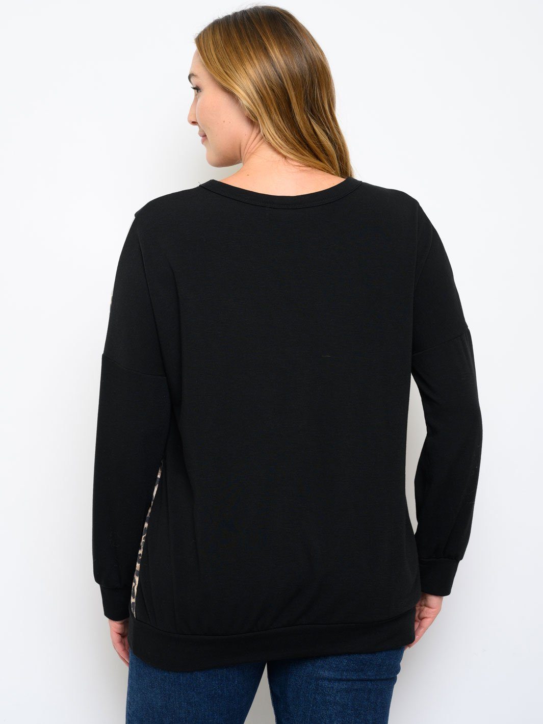 PLUS SIZE LONG SLEEVE TOP