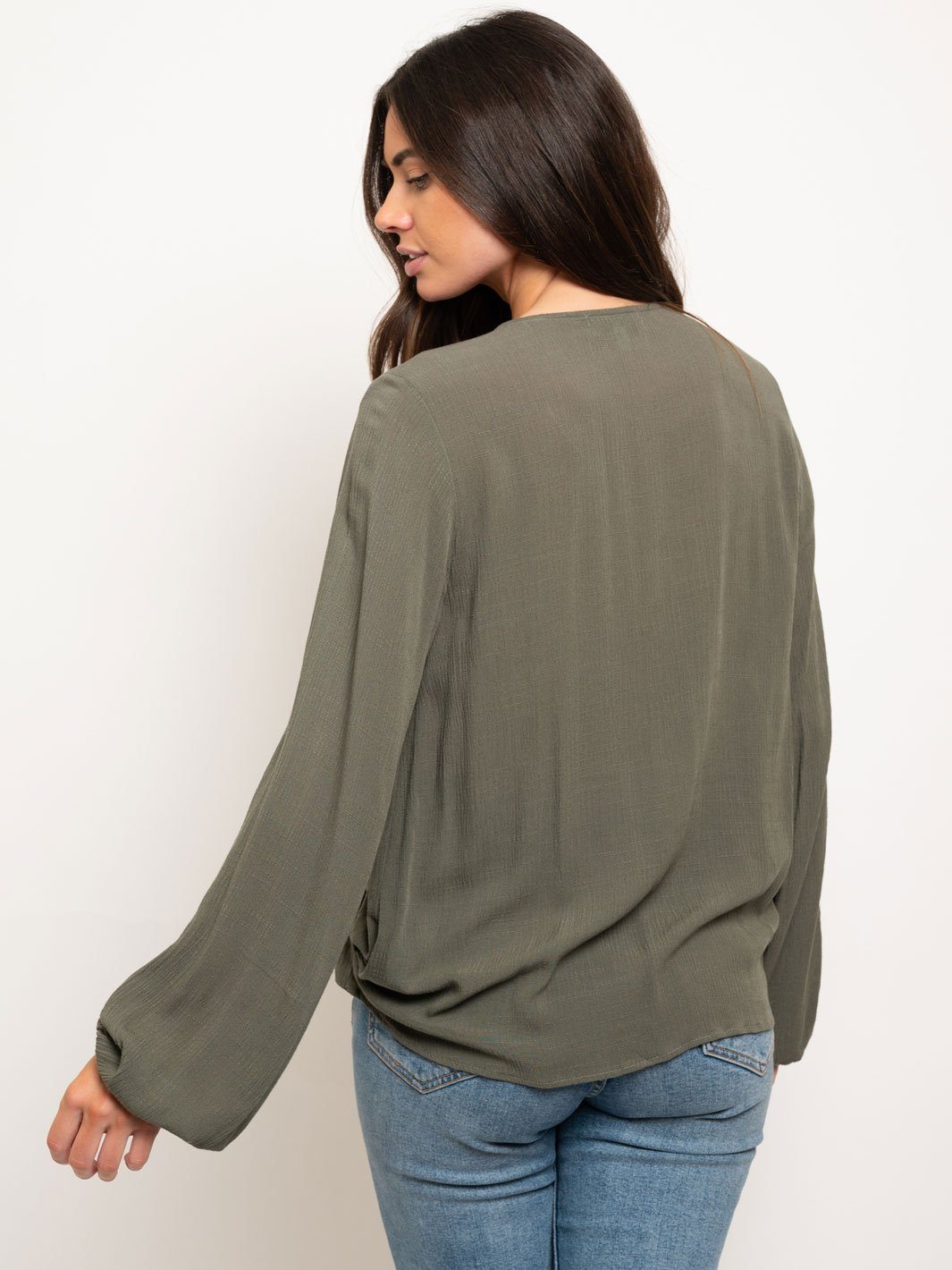 WOMEN'S LONG SLEEVE SURPLICE TOP