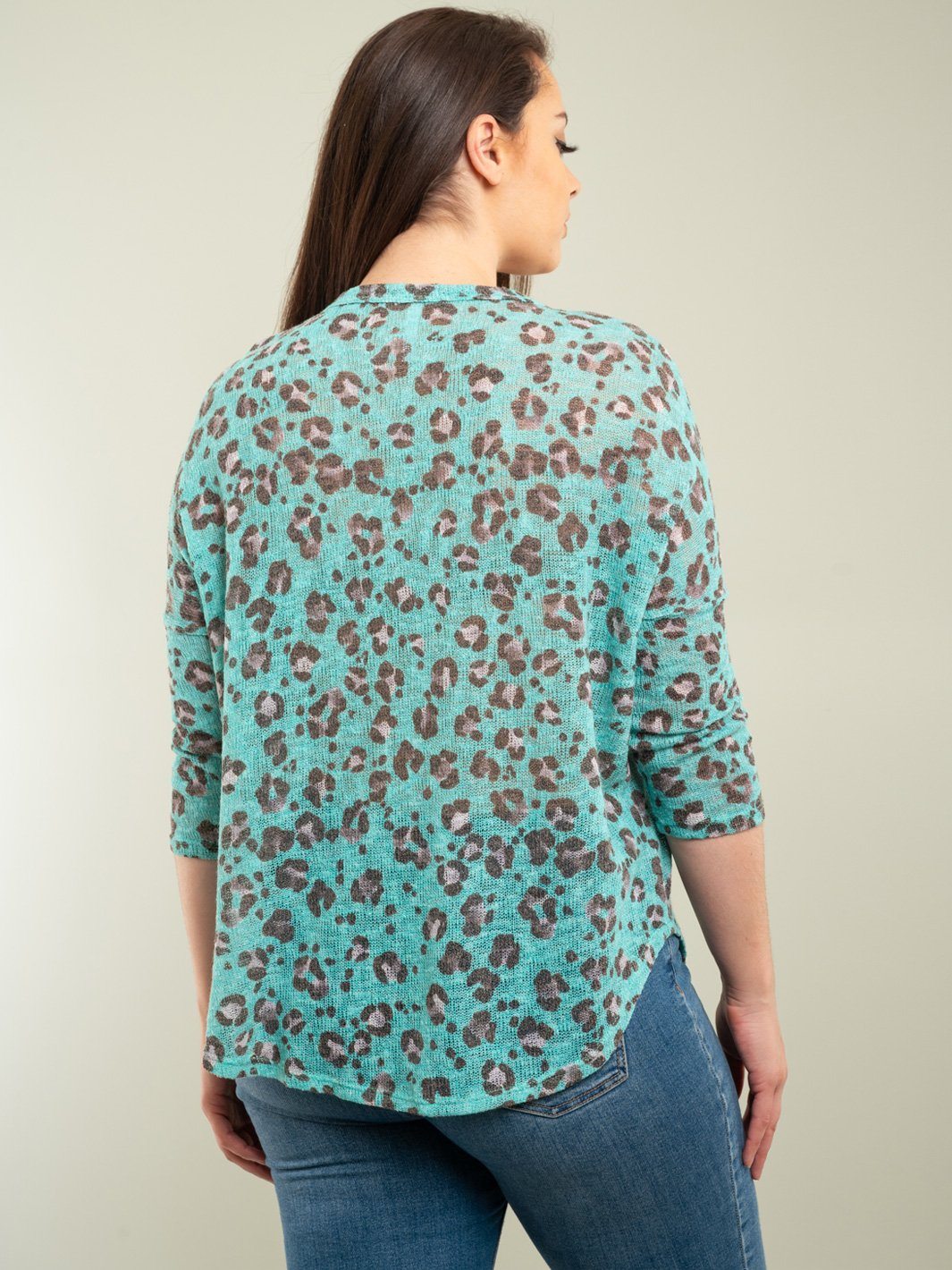 PLUS SIZE ANIMAL PRINT TOP