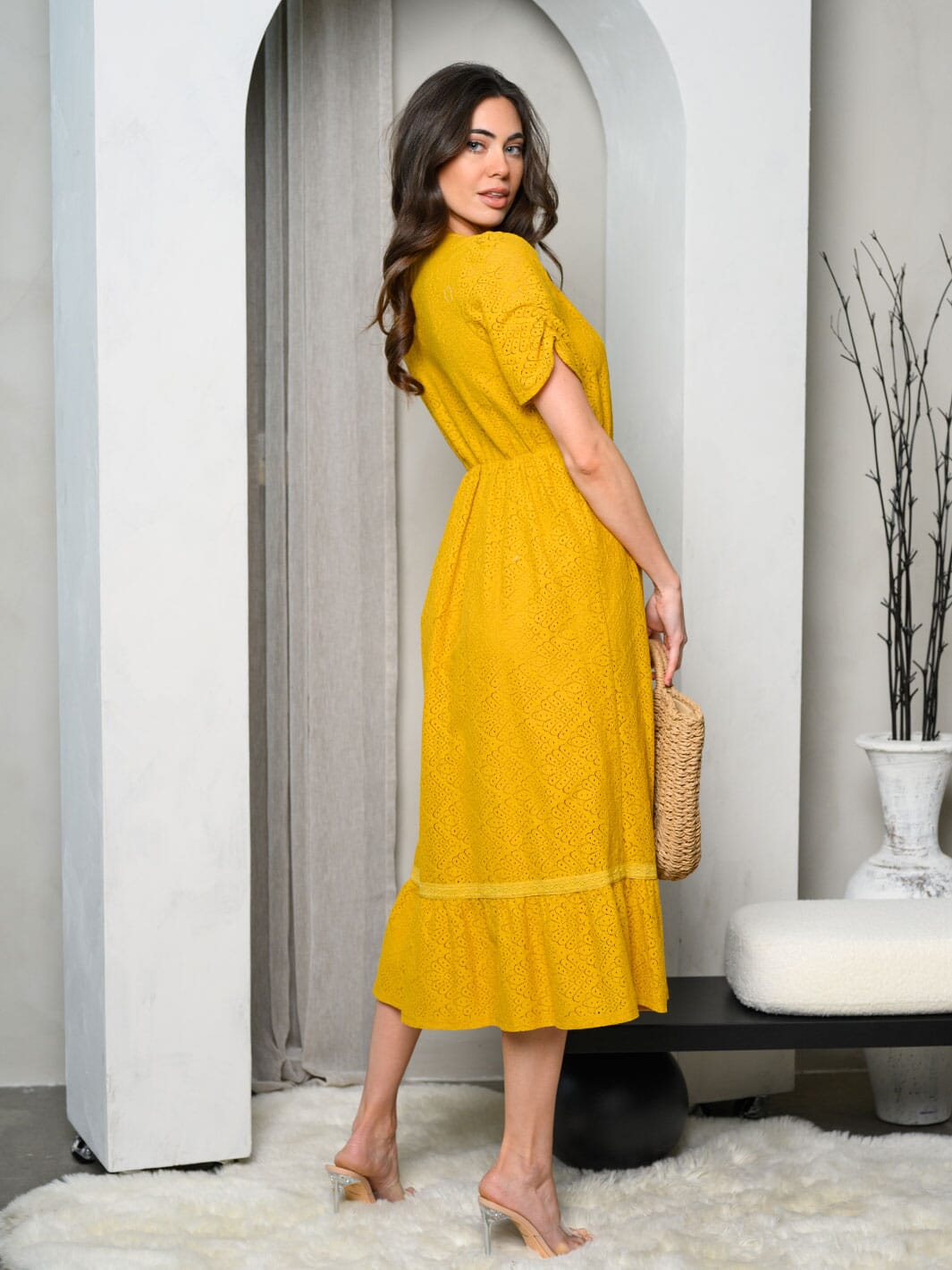 WOMEN'S SHORT SLEEVE TIERED EYELET MIDI DRESS