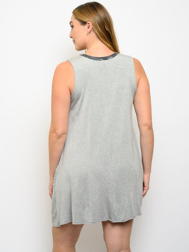 PLUS SIZE SHORT SLEEVE CAMO CONTRAST MINI DRESS