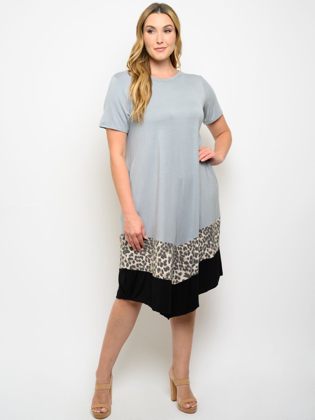 PLUS SIZE COLOR BLOCK WITH POCKETS MIDI DRESS