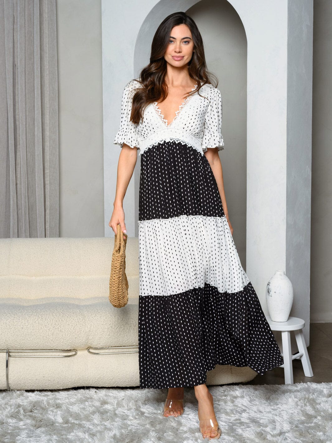 WOMEN'S SHORT SLEEVE V-NECK TIERED COLORBLOCK MAXI DRESS