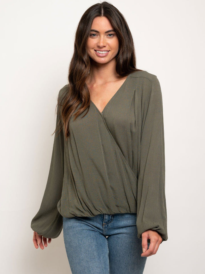 WOMEN'S LONG SLEEVE SURPLICE TOP