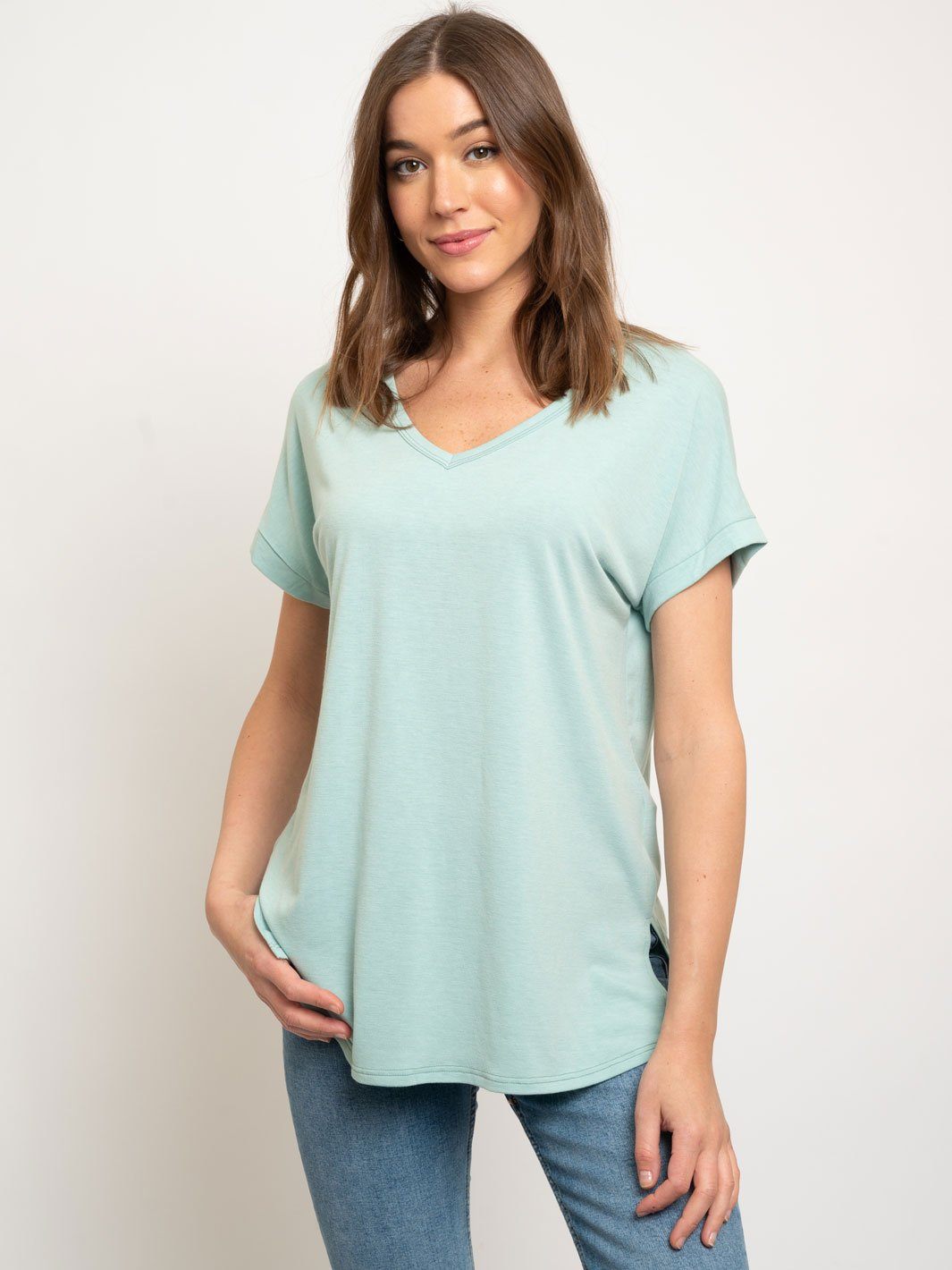 WOMEN'S V-NECK BAND SLEEVE KNIT TOP