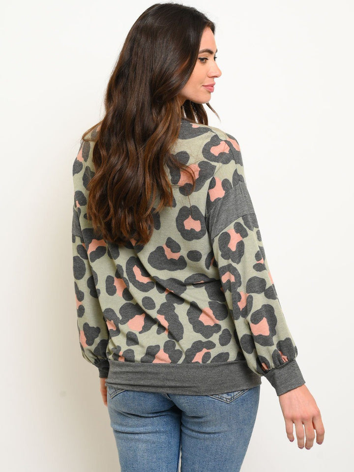 WOMEN'S LONG SLEEVE ANIMAL PRINT TOP