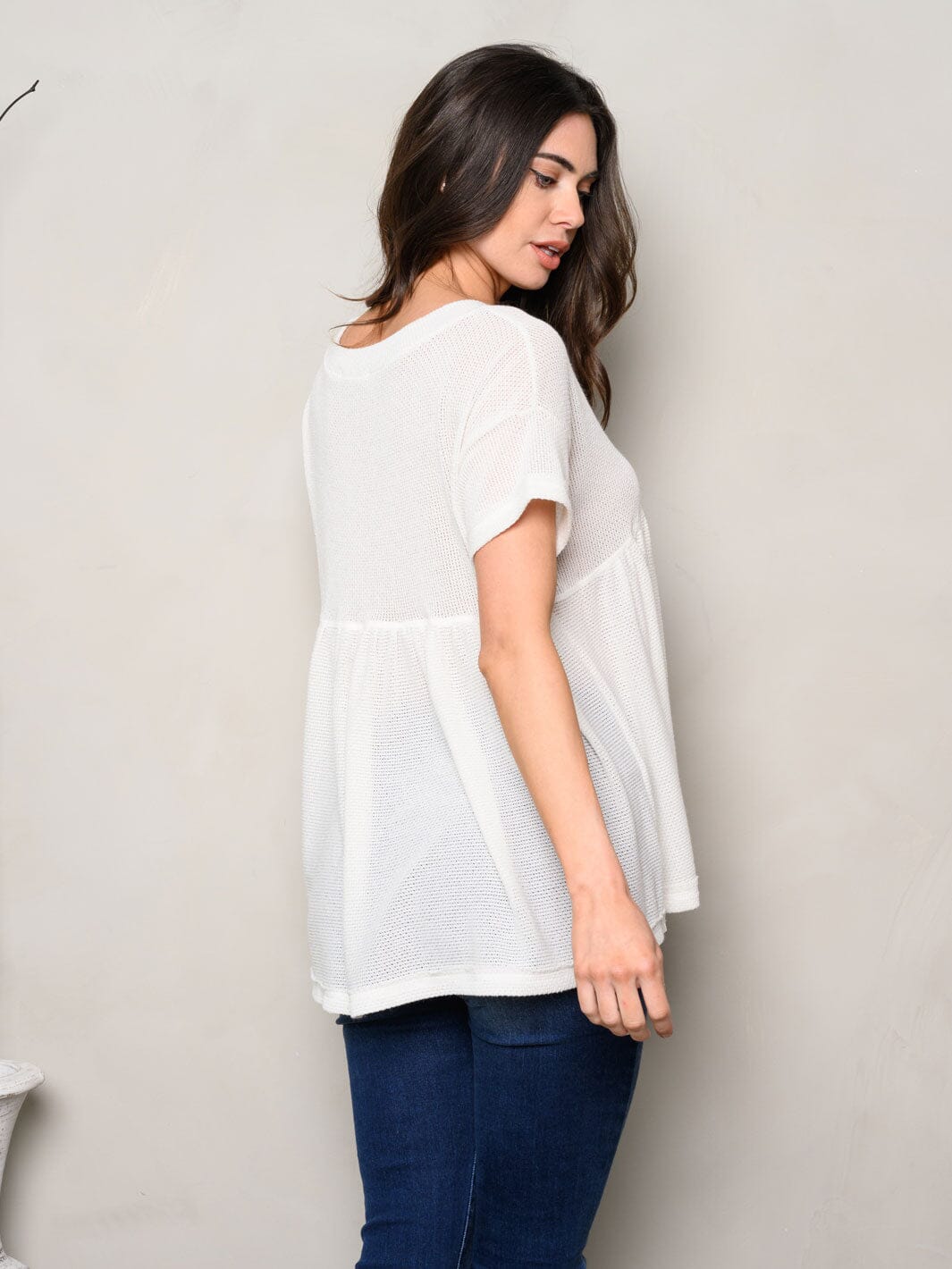 WOMEN'S SHORT SLEEVE V-NECK BABYDOLL TOP