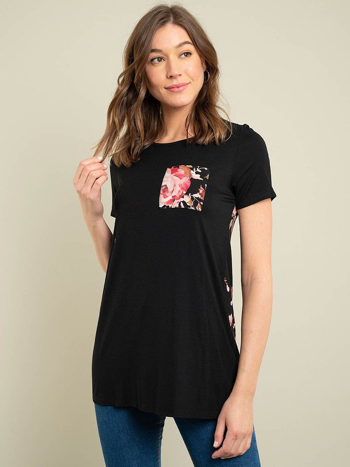 WOMEN'S FLORAL POCKET KNIT TOP