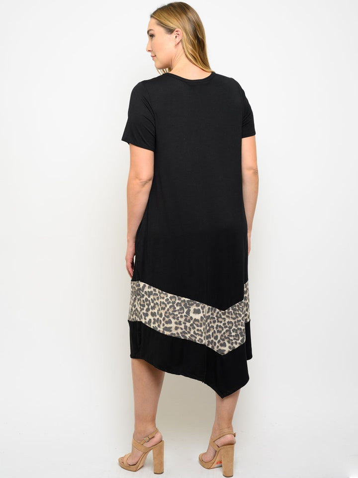 PLUS SIZE COLOR BLOCK WITH POCKETS MIDI DRESS
