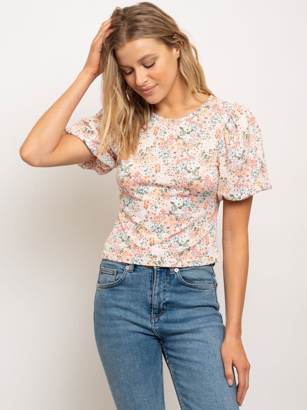 WOMEN'S PUFFED SLEEVE CREW NECK TOP