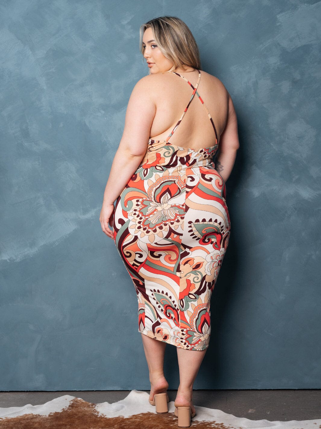 PLUS SIZE SLEEVELESS BODYCON MULTI PRINT MIDI DRESS