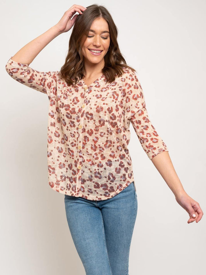 WOMEN'S ANIMAL PRINT 3/4 SLEEVE TOP