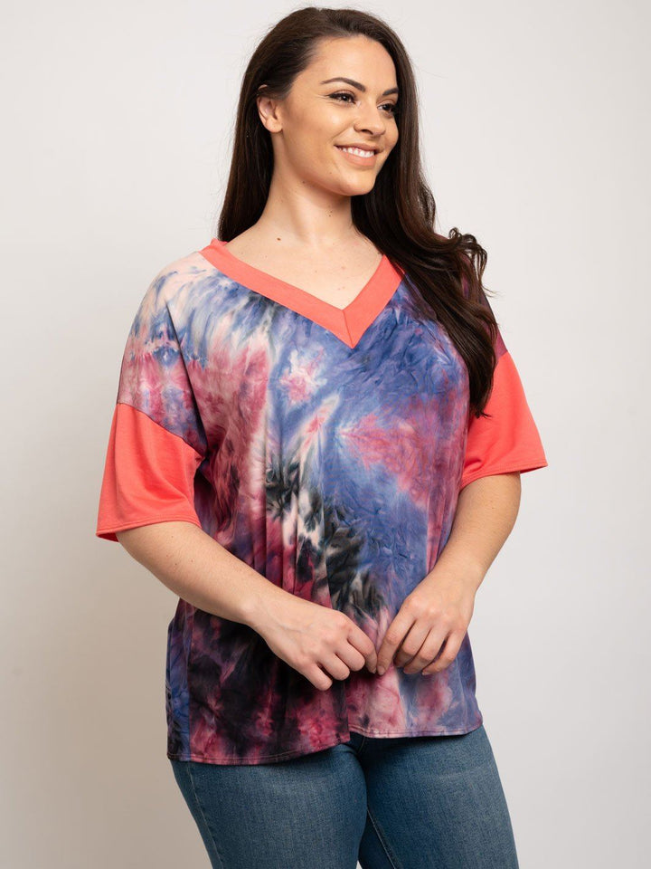 PLUS SIZE TIE DYE V-NECK TOP
