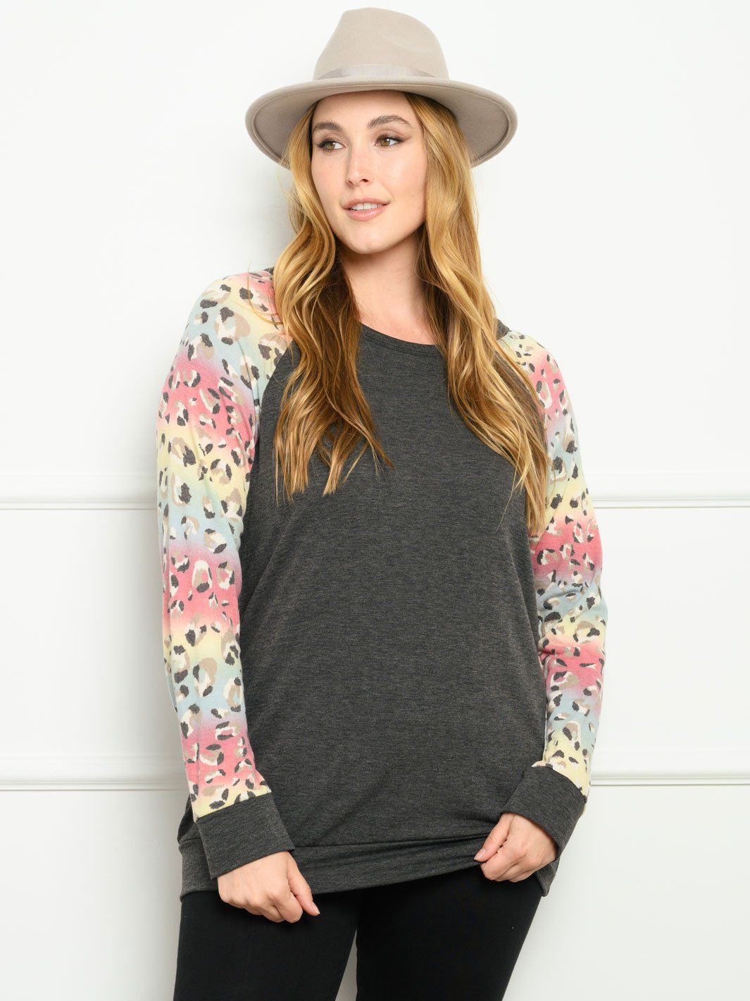 PLUS SIZE LONG SLEEVE MULTI ANIMAL PRINT SOLID TOP
