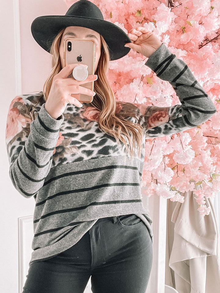 PLUS SIZE CONTRAST FLORAL STRIPES LONG SLEEVE TOP