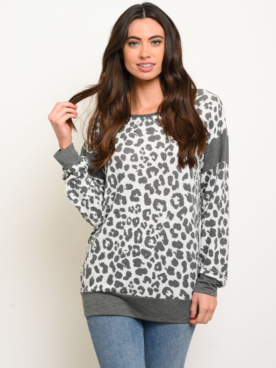 WOMEN'S LONG SLEEVE ANIMAL PRINT TOP