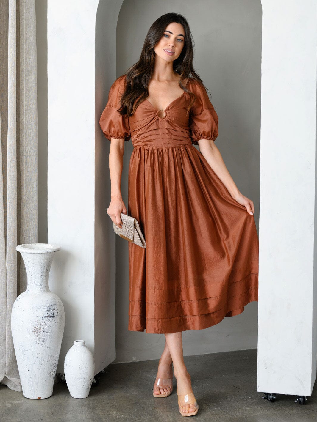 WOMEN'S SHORT PUFF SLEEVE SMOCK MIDI DRESS