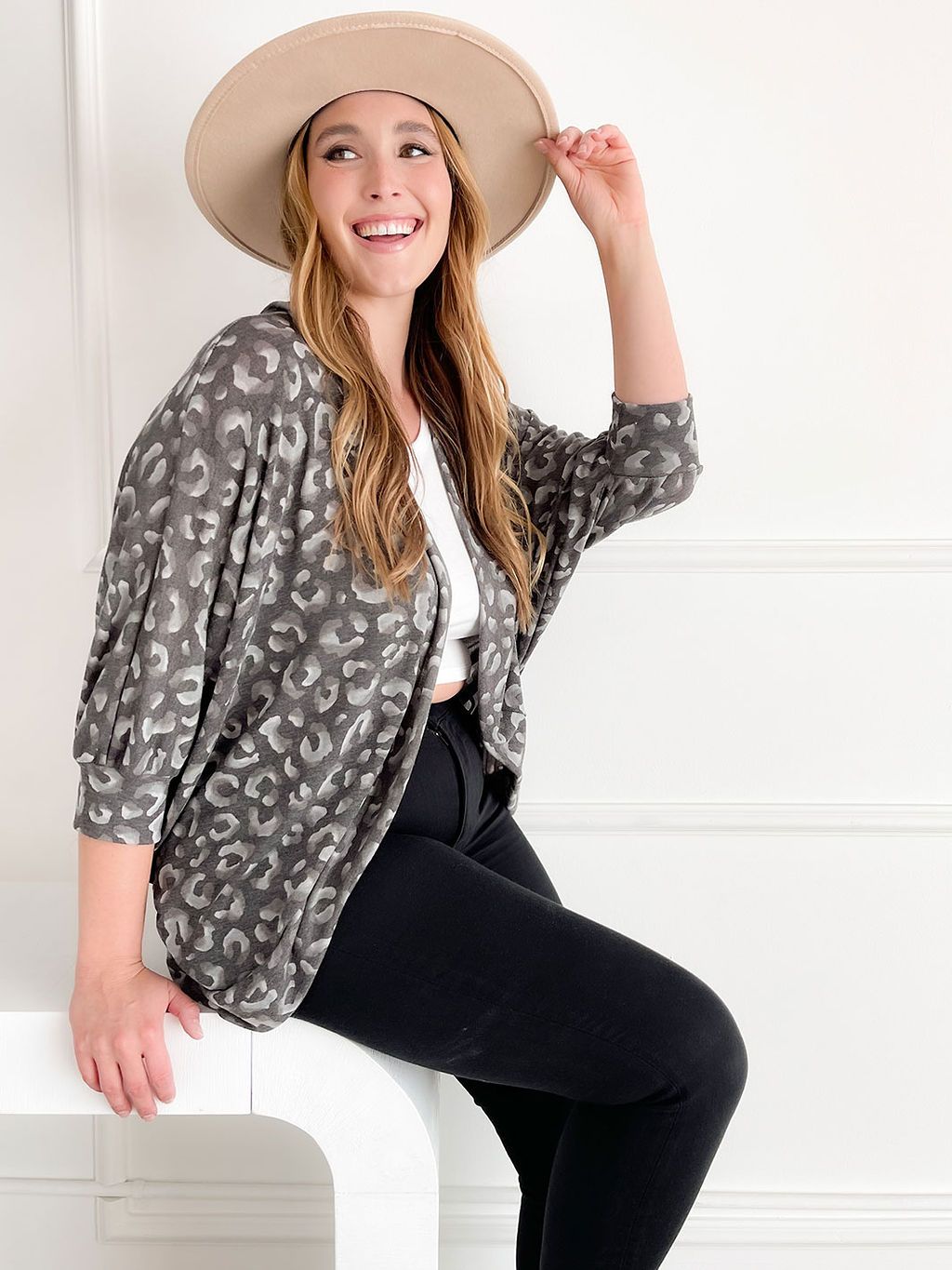 PLUS SIZE ANIMAL PRINT 3/4 SLEEVES CARDIGAN