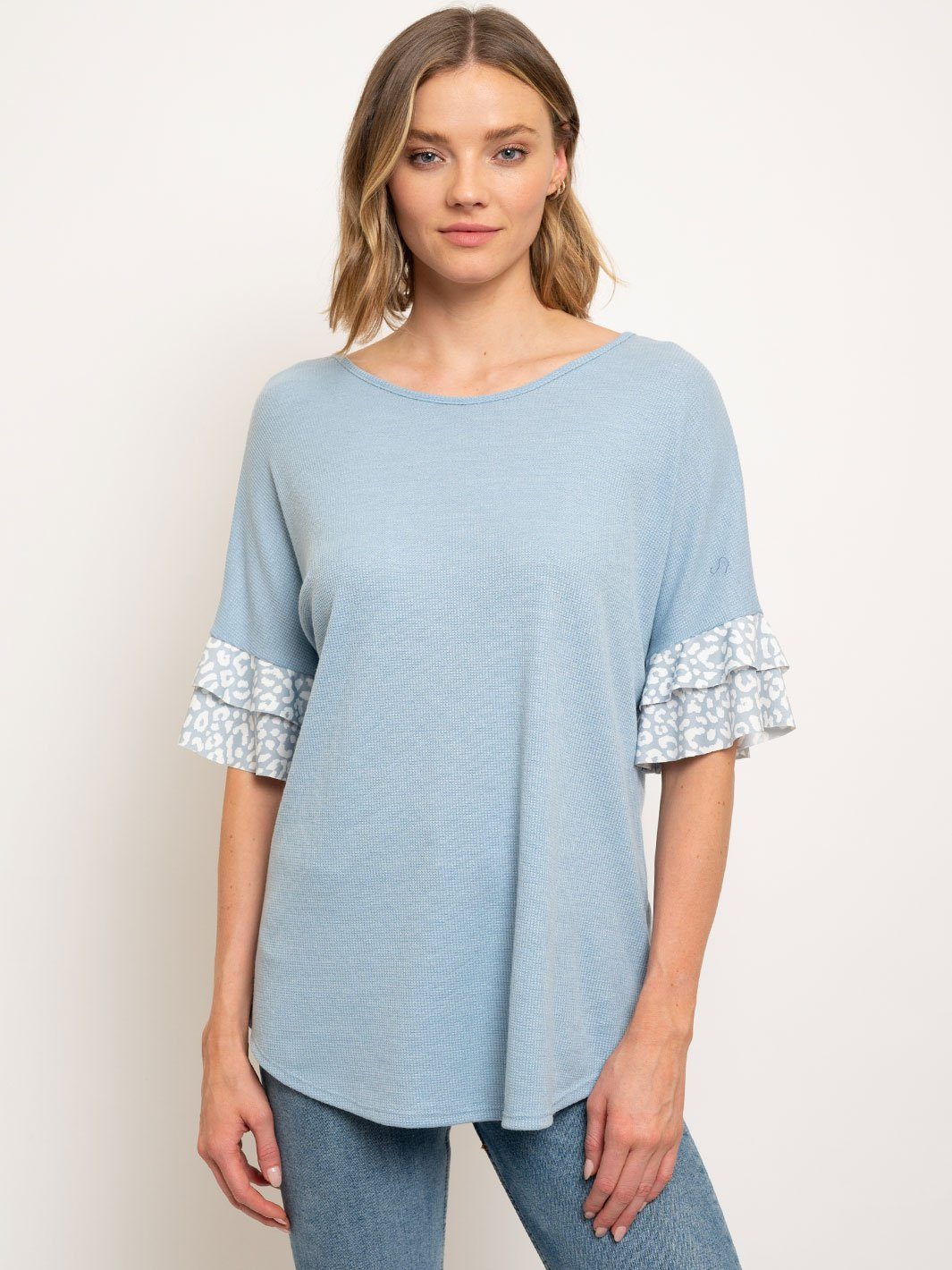 WOMEN'S LEOPARD RUFFLE SLEEVES CROSS BACK TUNIC TOP