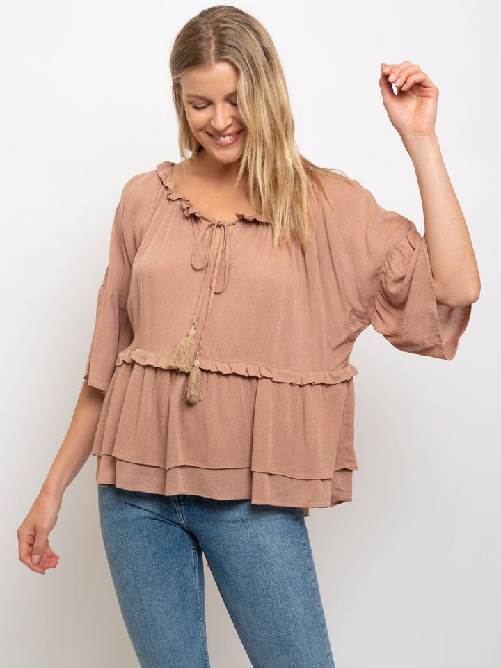 WOMEN'S RUFFLE TESSEL DETAIL TOP