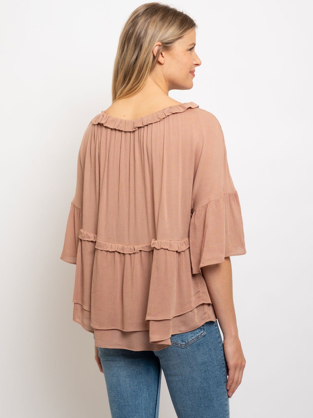 WOMEN'S RUFFLE TESSEL DETAIL TOP