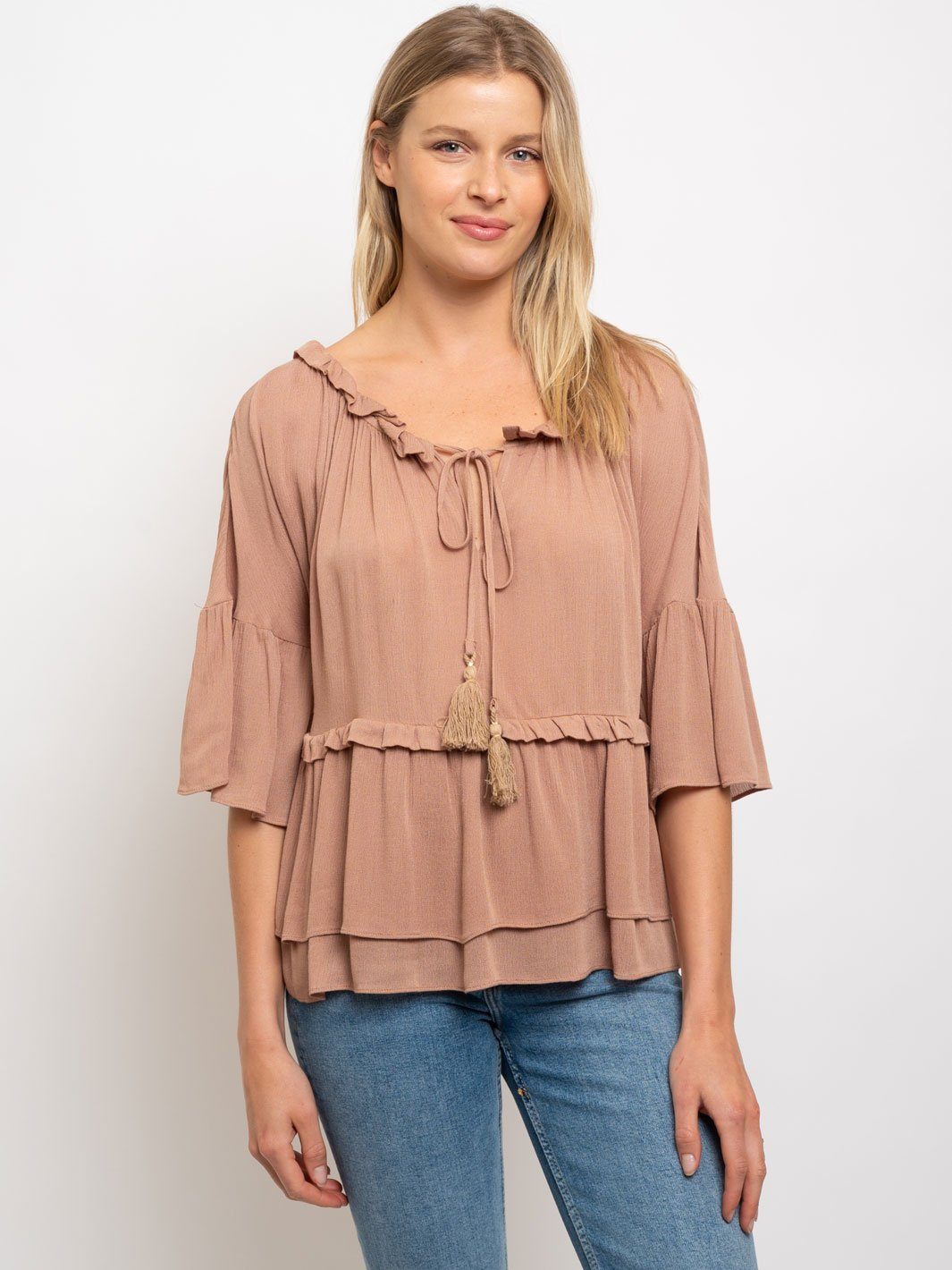 WOMEN'S RUFFLE TESSEL DETAIL TOP
