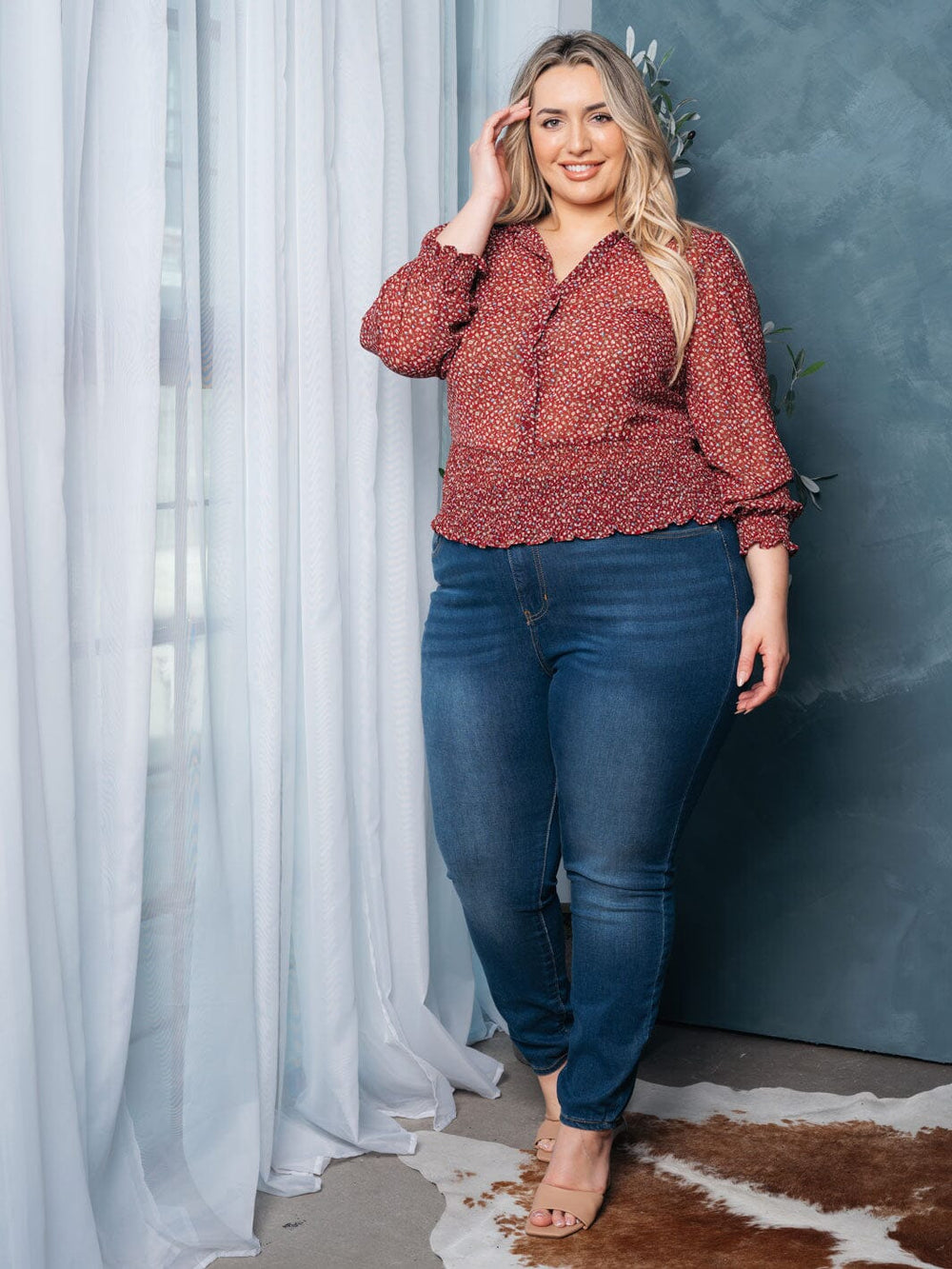 PLUS SIZE 3/4 SLEEVES BUTTON UP SMOCK FLORAL TOP