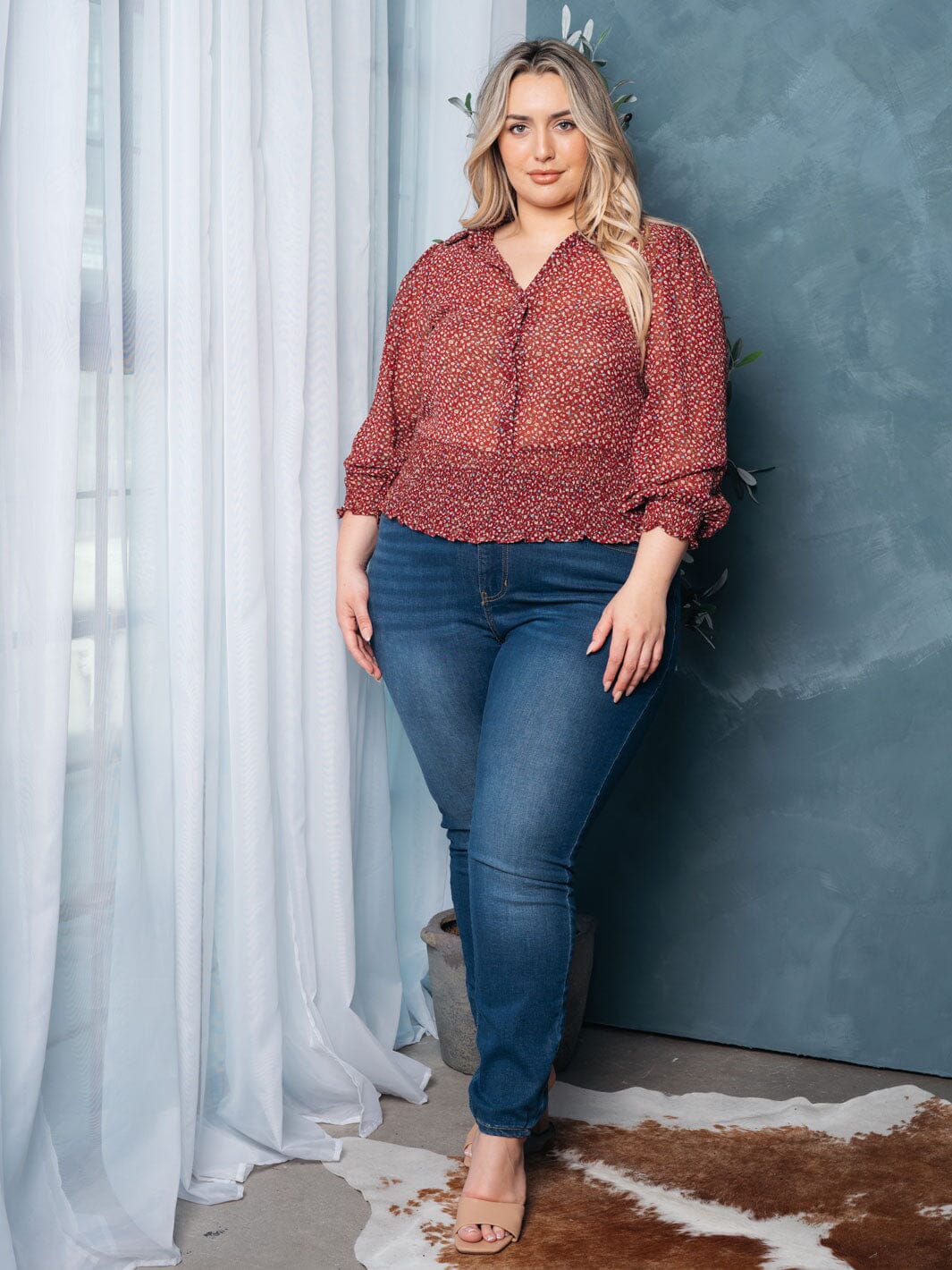 PLUS SIZE 3/4 SLEEVES BUTTON UP SMOCK FLORAL TOP