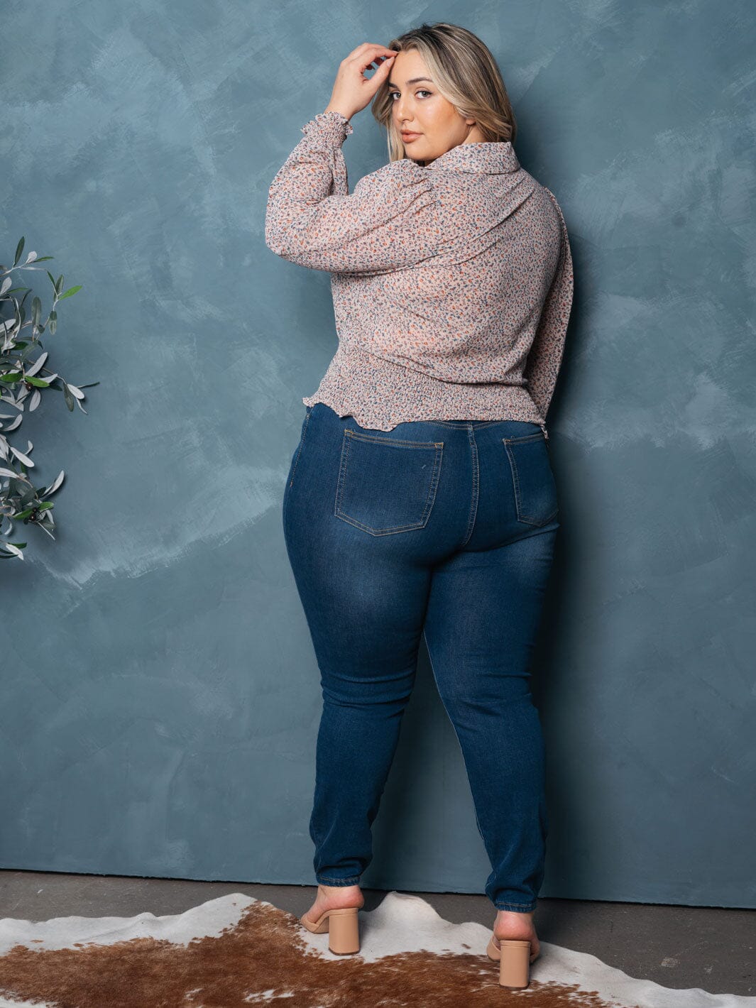 PLUS SIZE 3/4 SLEEVES BUTTON UP SMOCK FLORAL TOP