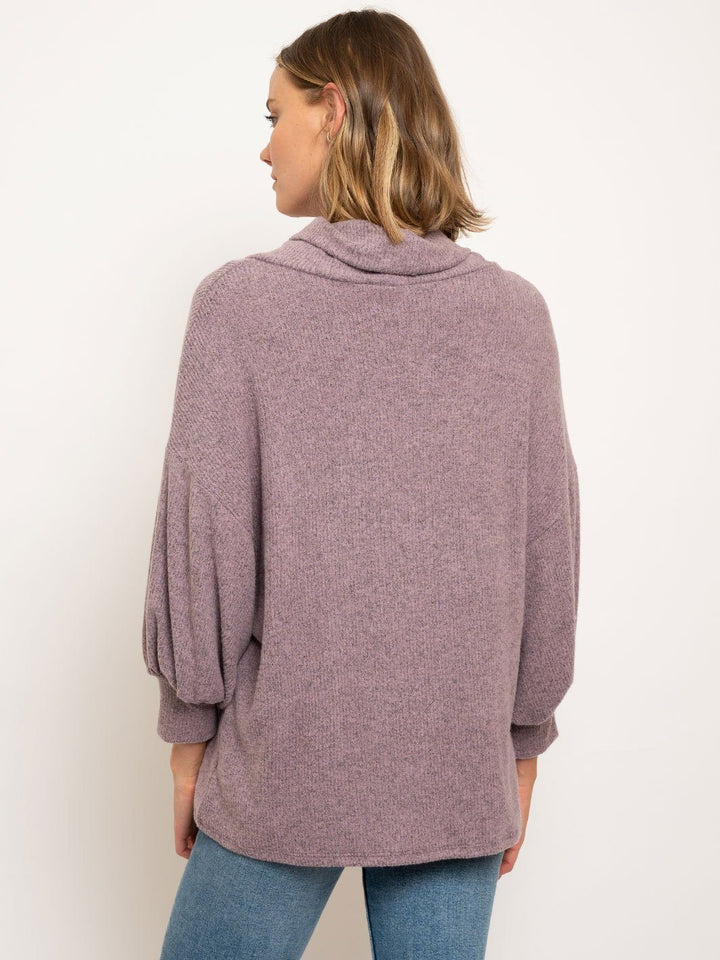 WOMEN'S TURTLE NECK TUNIC TOP